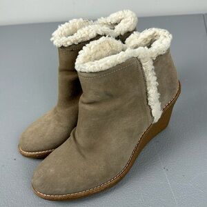 Cole Haan Michelle Shearling Trimmed Waterproof Suede Ankle Booties. Size 7.5.